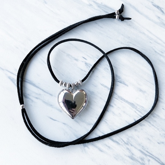 🔴 Sale ! Silver heart black suede choker necklace - Picture 6 of 9